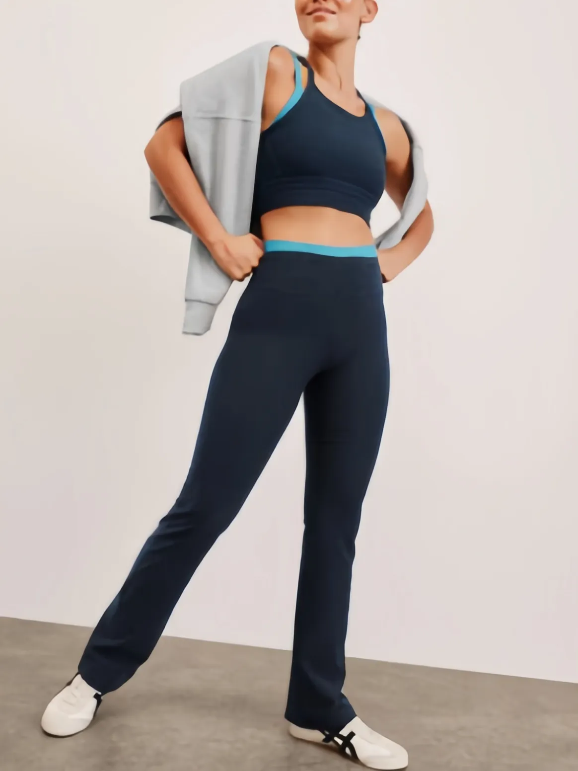Yoga Outfits & Activewear Apparel for Women
